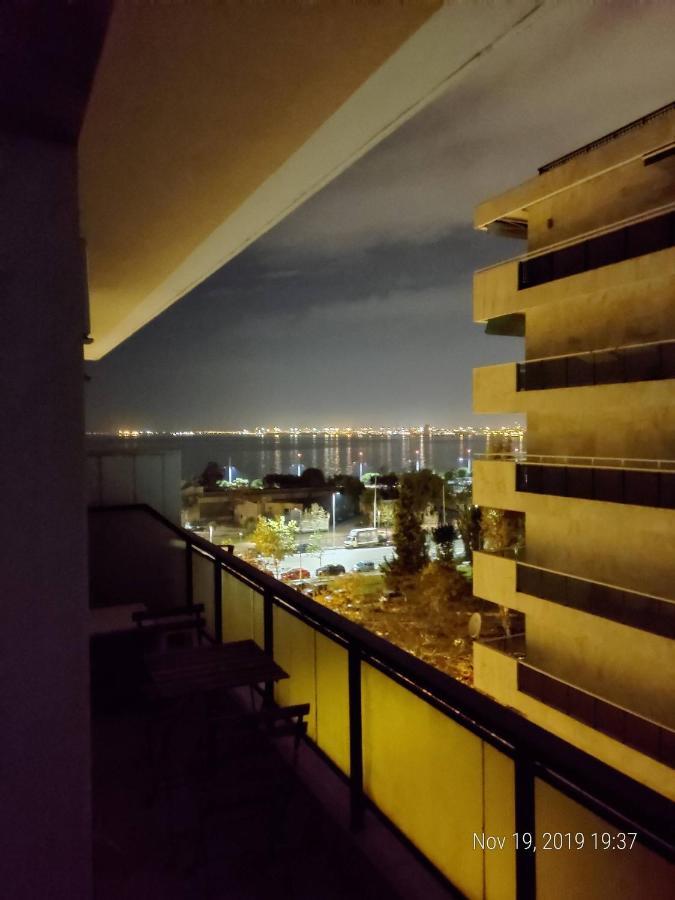 Promenade Apartment With Sea View Thessaloniki Exterior foto