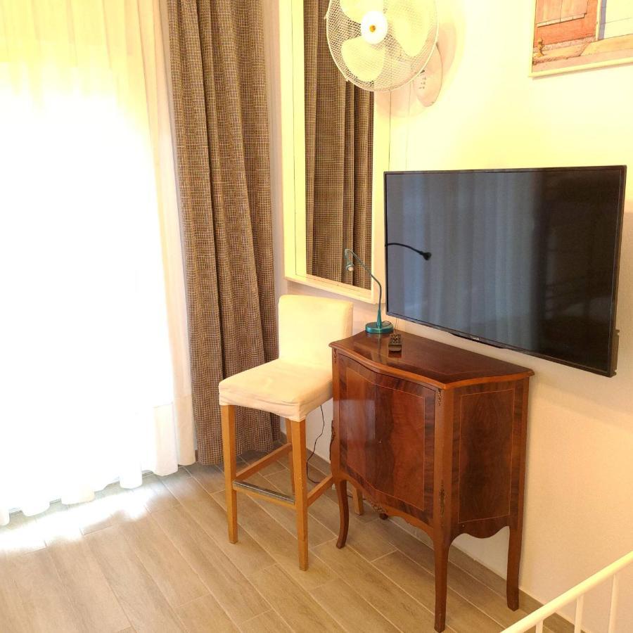 Promenade Apartment With Sea View Thessaloniki Exterior foto